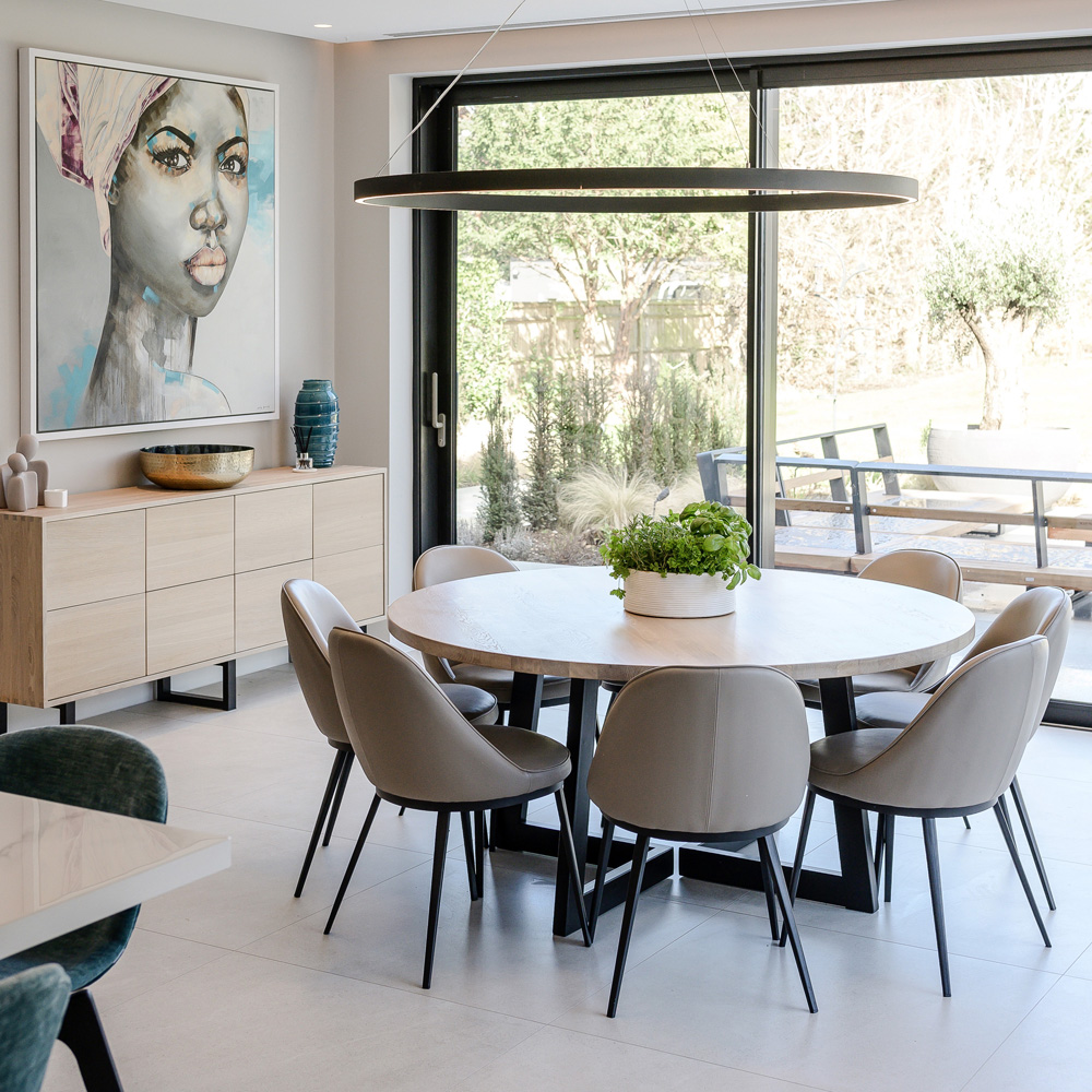 Private house in Esher Surrey: Photo 1