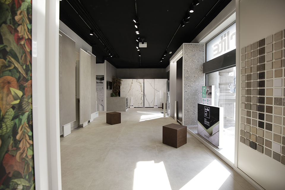 Milan Showroom: Photo 1
